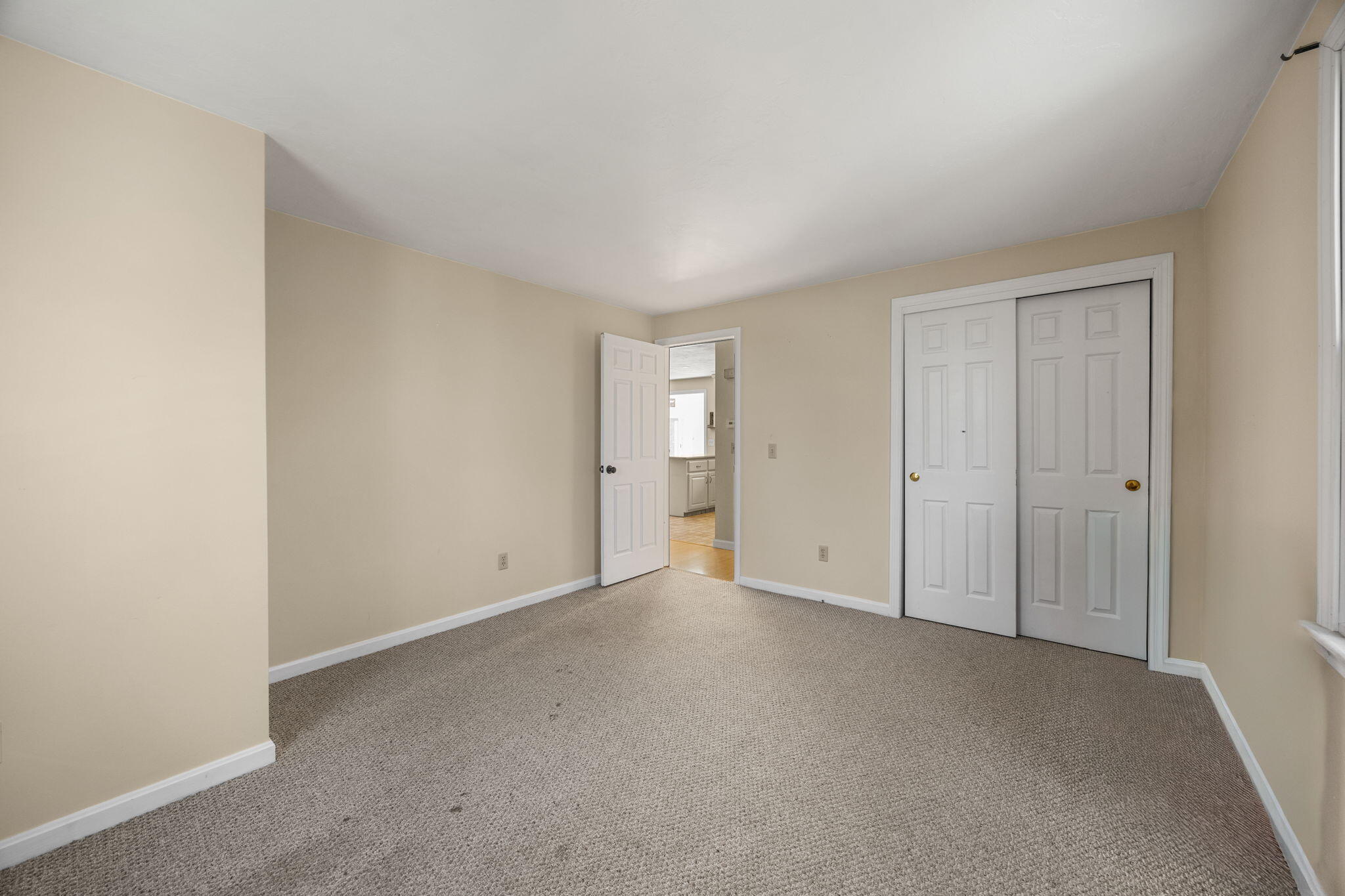 171 Weir Road Yarmouth Port, MA 02675 - Photo 19 of 50 22-web-or-mls-171-weir-rd