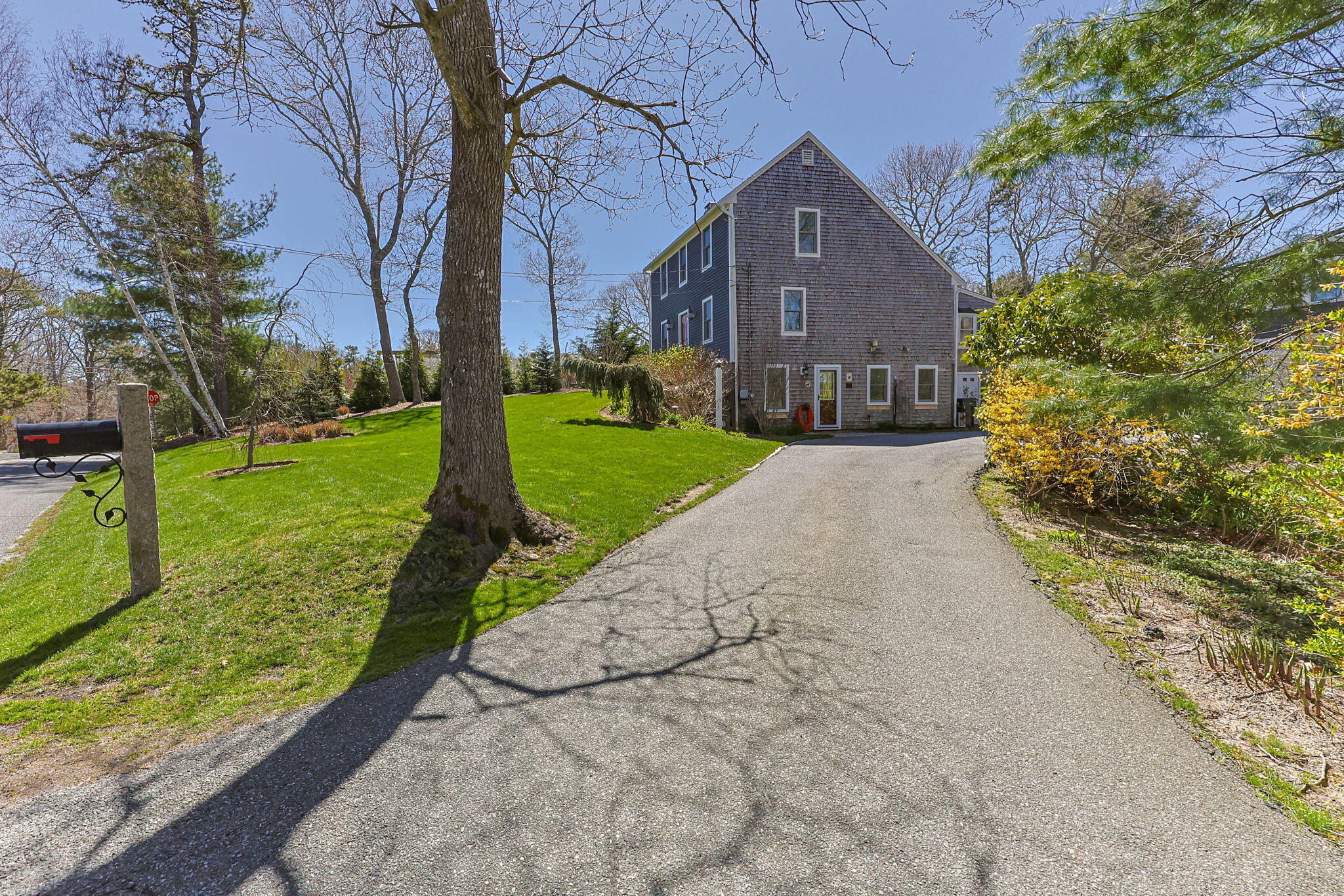 171 Weir Road Yarmouth Port, MA 02675 - Photo 4 of 50 5-web-or-mls-171-weir-rd