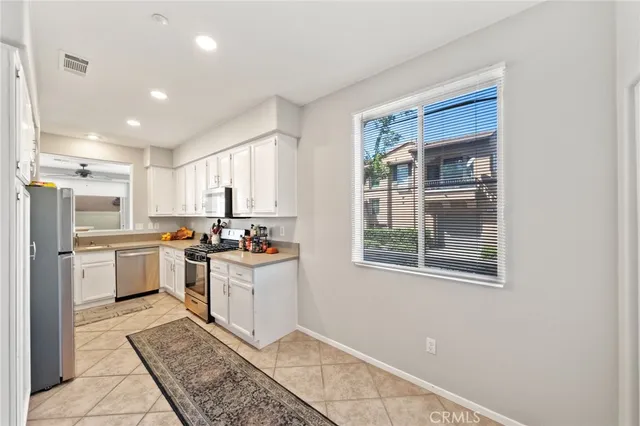 $2,900 | 30299 Island Bay, Unit D, Murrieta, CA 92563