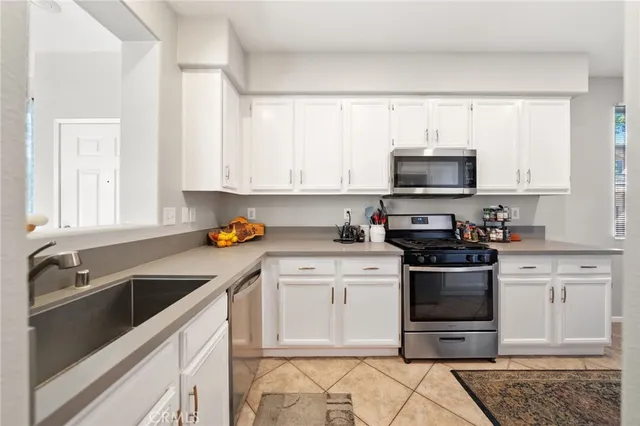$2,900 | 30299 Island Bay, Unit D, Murrieta, CA 92563