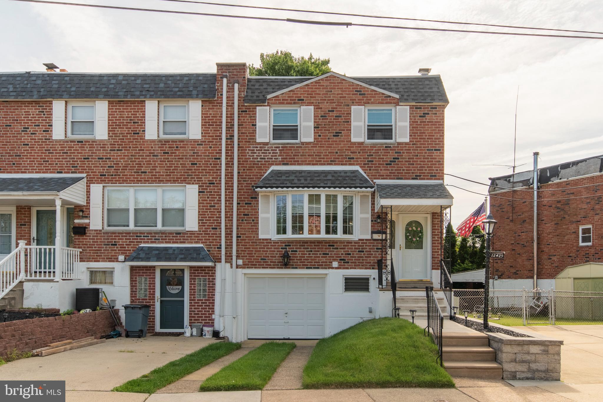 12429 Sweet Briar Road Philadelphia, PA 19154 - Photo 1 of 25