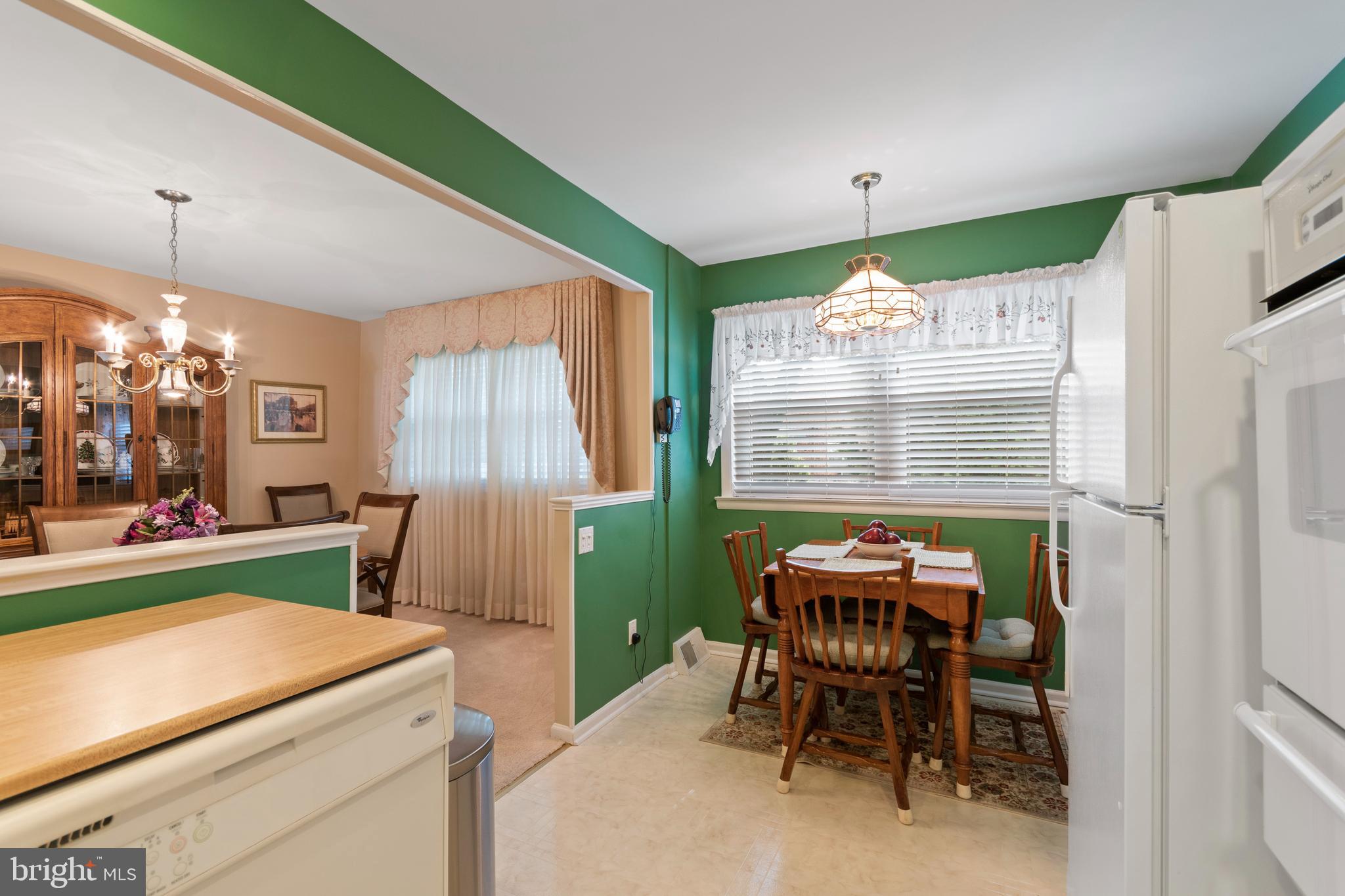 12429 Sweet Briar Road Philadelphia, PA 19154 - Photo 13 of 25