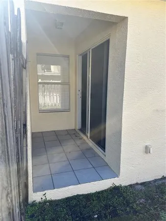 $2,300 | 658 Green Valley Road, Unit B3, Palm Harbor, FL 34683