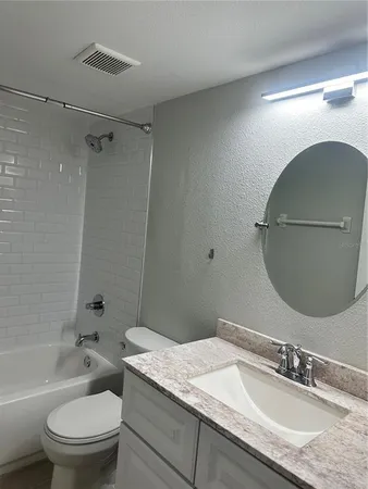 $2,300 | 658 Green Valley Road, Unit B3, Palm Harbor, FL 34683