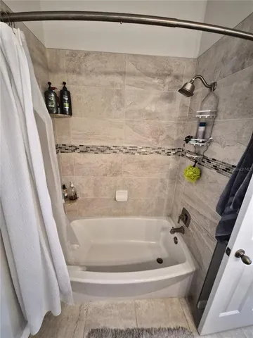 $2,600 | 658 Green Valley Road, Unit B3, Palm Harbor, FL 34683