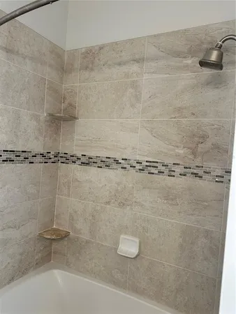 $2,300 | 658 Green Valley Road, Unit B3, Palm Harbor, FL 34683