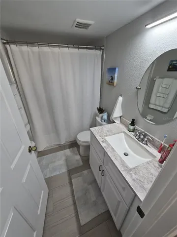 $2,600 | 658 Green Valley Road, Unit B3, Palm Harbor, FL 34683