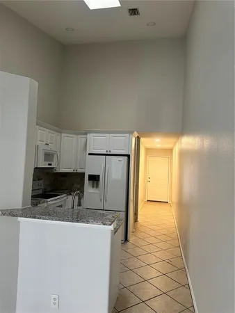 $2,300 | 658 Green Valley Road, Unit B3, Palm Harbor, FL 34683