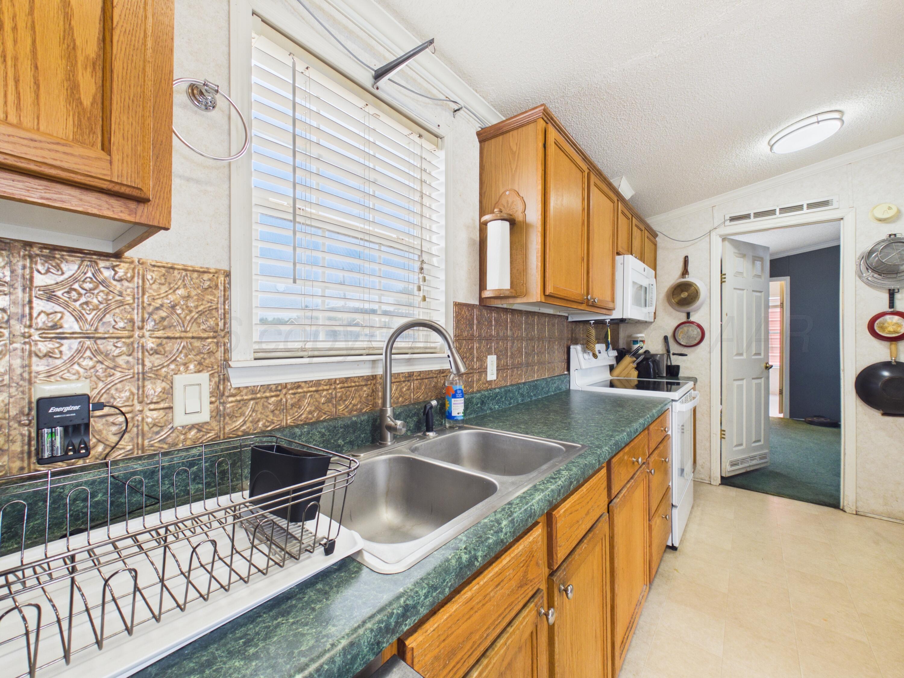 709 Ritchie Avenue Panhandle, TX 79068 - Photo 11 of 25 CAM06378G6-PR0023-STILL028