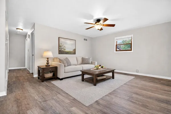 $209,900 | 22 Johnson Court, Appleton, WI 54915