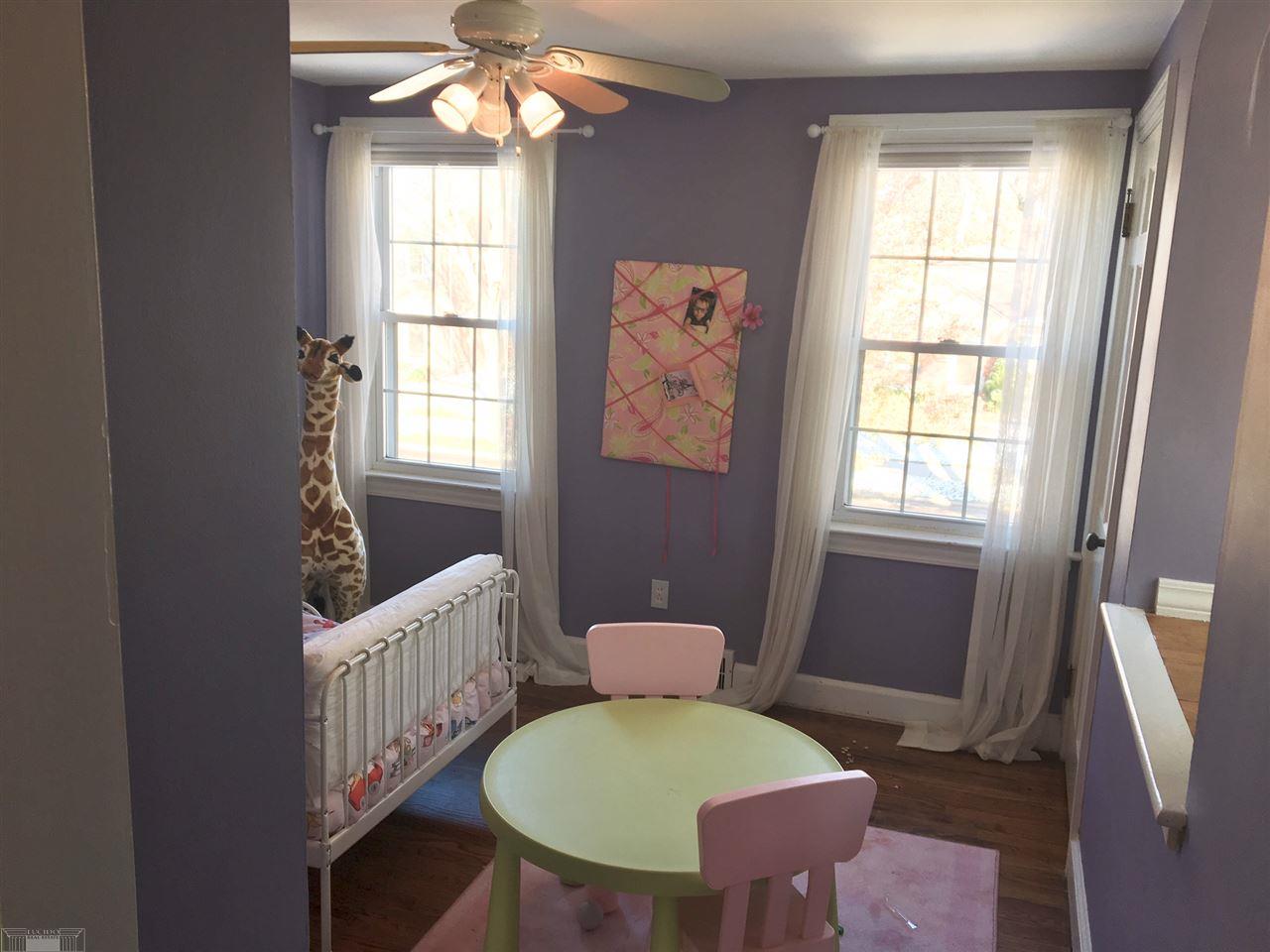 1737 Hampton Road Grosse Pointe, MI 48236 - Photo 14 of 23 31365787-14.JPG
