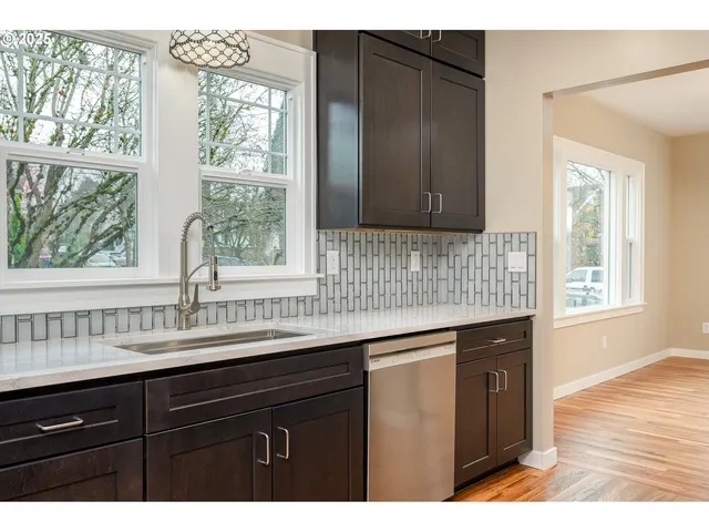 $849,999 | 4728 Northeast 30th Avenue, Portland, OR 97211