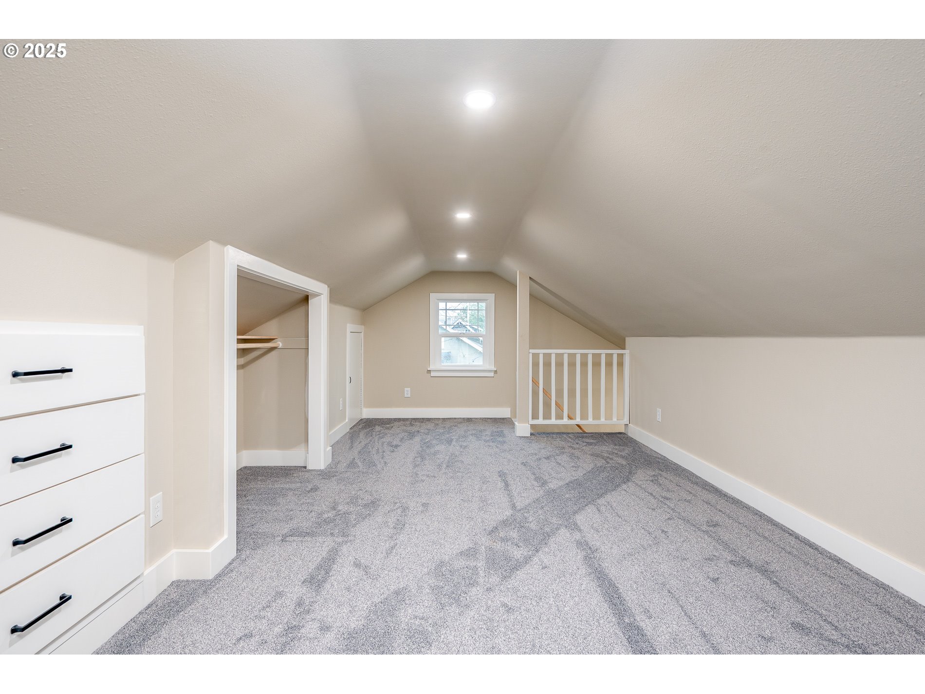 4728 Northeast 30th Avenue Portland, OR 97211 - Photo 24 of 47