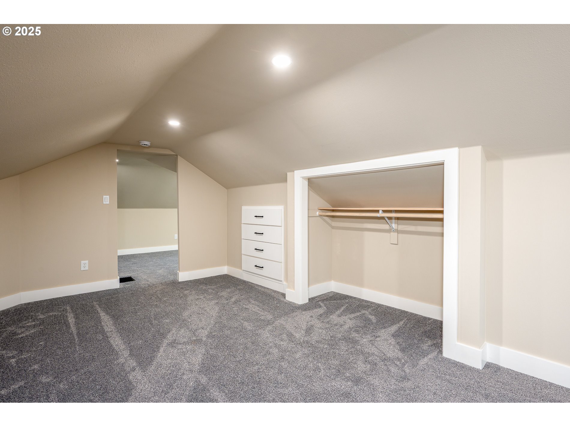 4728 Northeast 30th Avenue Portland, OR 97211 - Photo 25 of 47