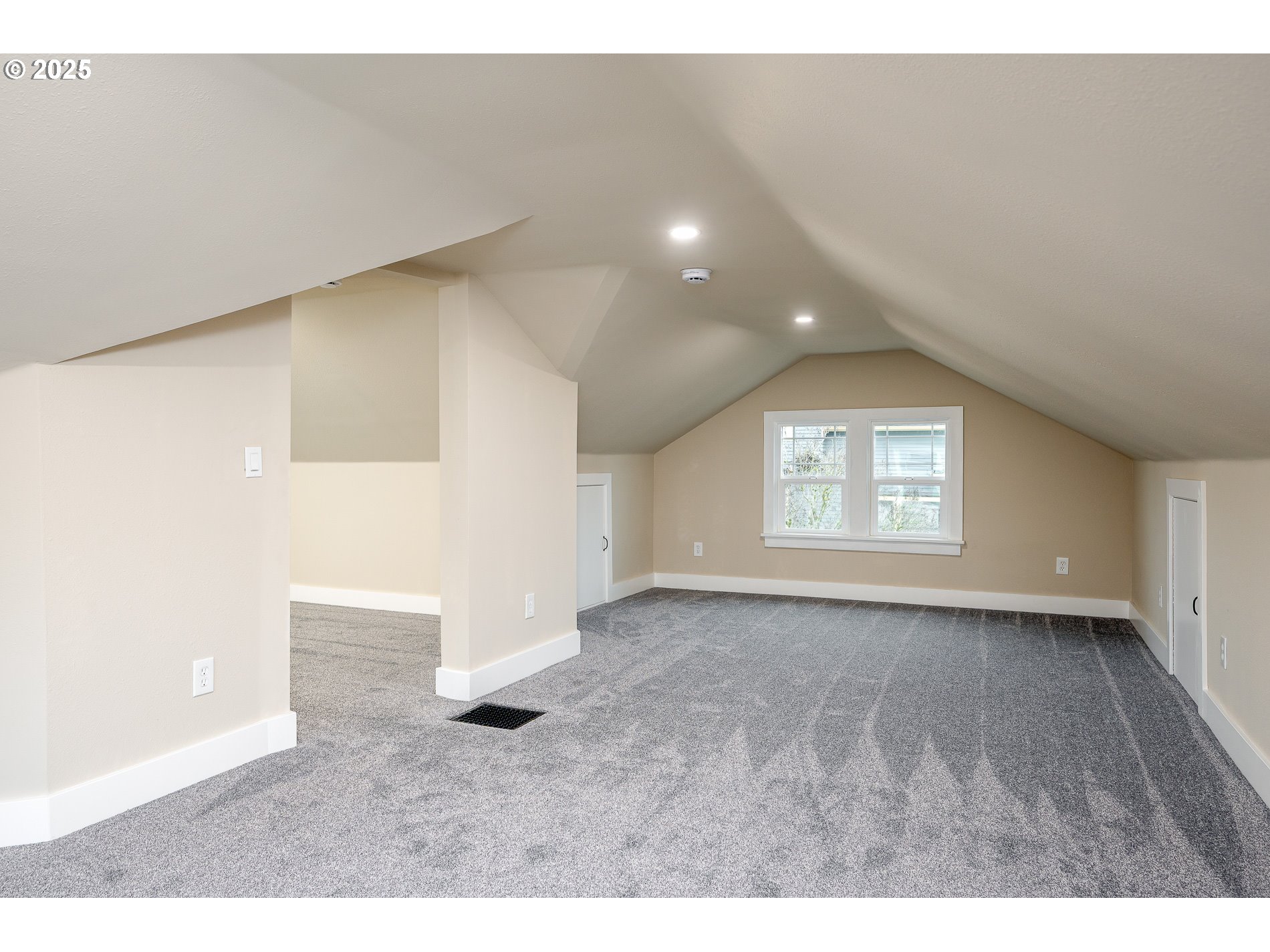 4728 Northeast 30th Avenue Portland, OR 97211 - Photo 26 of 47