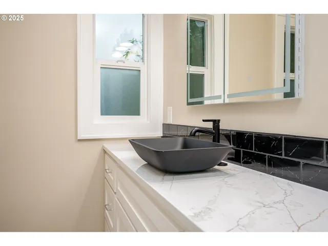 $849,999 | 4728 Northeast 30th Avenue, Portland, OR 97211