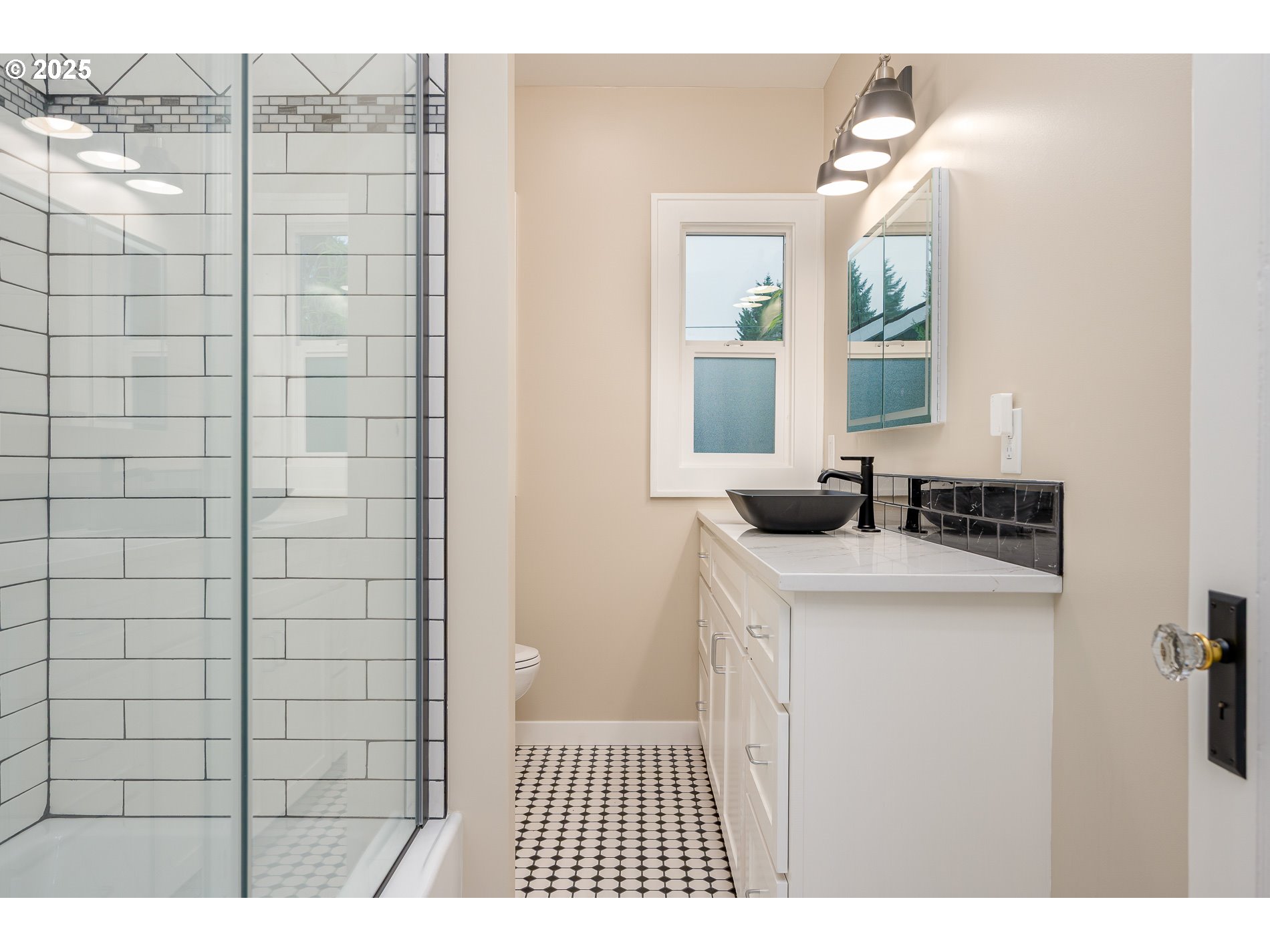 4728 Northeast 30th Avenue Portland, OR 97211 - Photo 30 of 47