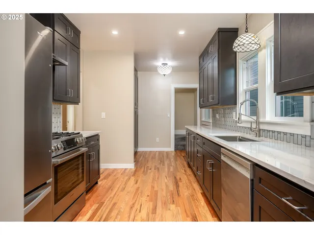 $849,999 | 4728 Northeast 30th Avenue, Portland, OR 97211