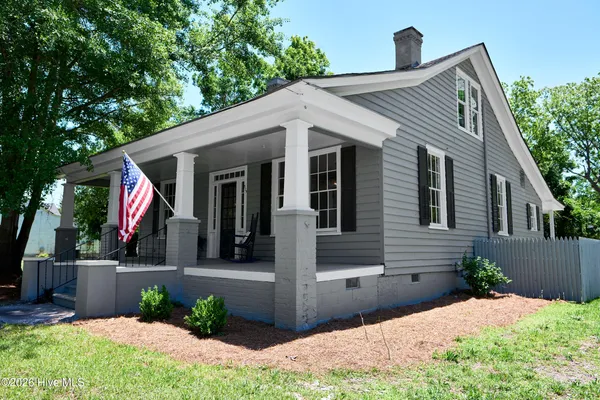 $299,000 | 319 West Grubb Street, Hertford, NC 27944