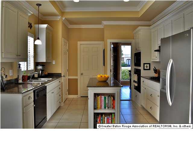 10046 Chestnut Oak Drive Baton Rouge, LA 70809 - Photo 5 of 32