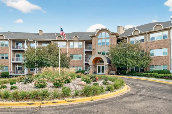 $240,000 | 3800 85th Avenue North, Unit 311, Brooklyn Park, MN 55443
