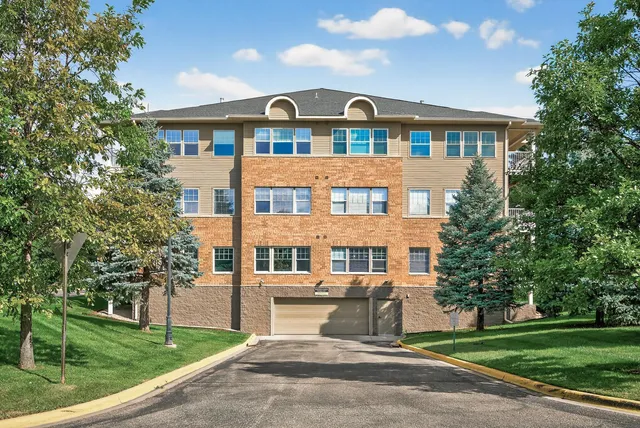 $265,000 | 3800 85th Avenue North, Unit 311, Brooklyn Park, MN 55443