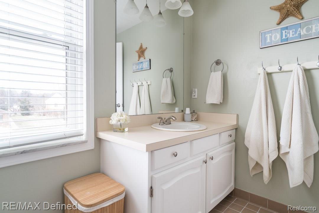 260 Coldiron Drive Rochester, MI 48307 - Photo 27 of 42 260-Coldiron-27.jpg