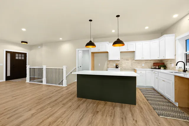 $474,900 | 826 Clark Lane, Holmen, WI 54636