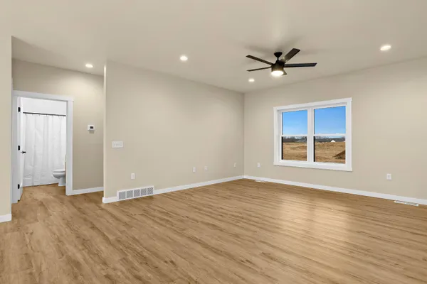 $474,900 | 826 Clark Lane, Holmen, WI 54636