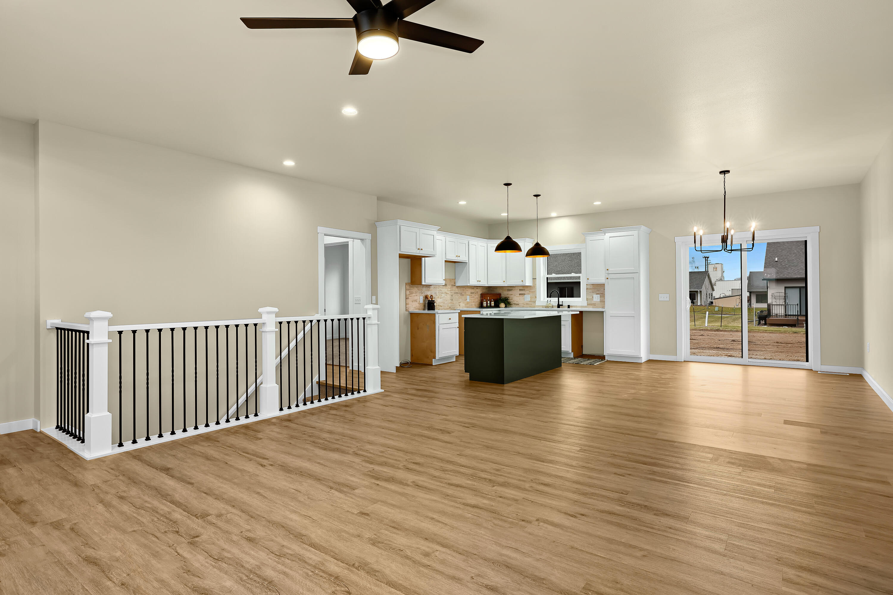 826 Clark Lane Holmen, WI 54636 - Photo 9 of 16 Sample Photos