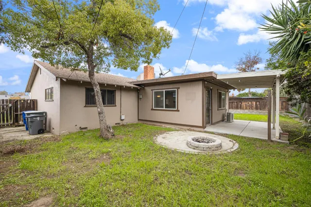 $362,999 | 3310 East Hampton Way, Fresno, CA 93726