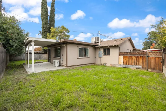 $362,999 | 3310 East Hampton Way, Fresno, CA 93726