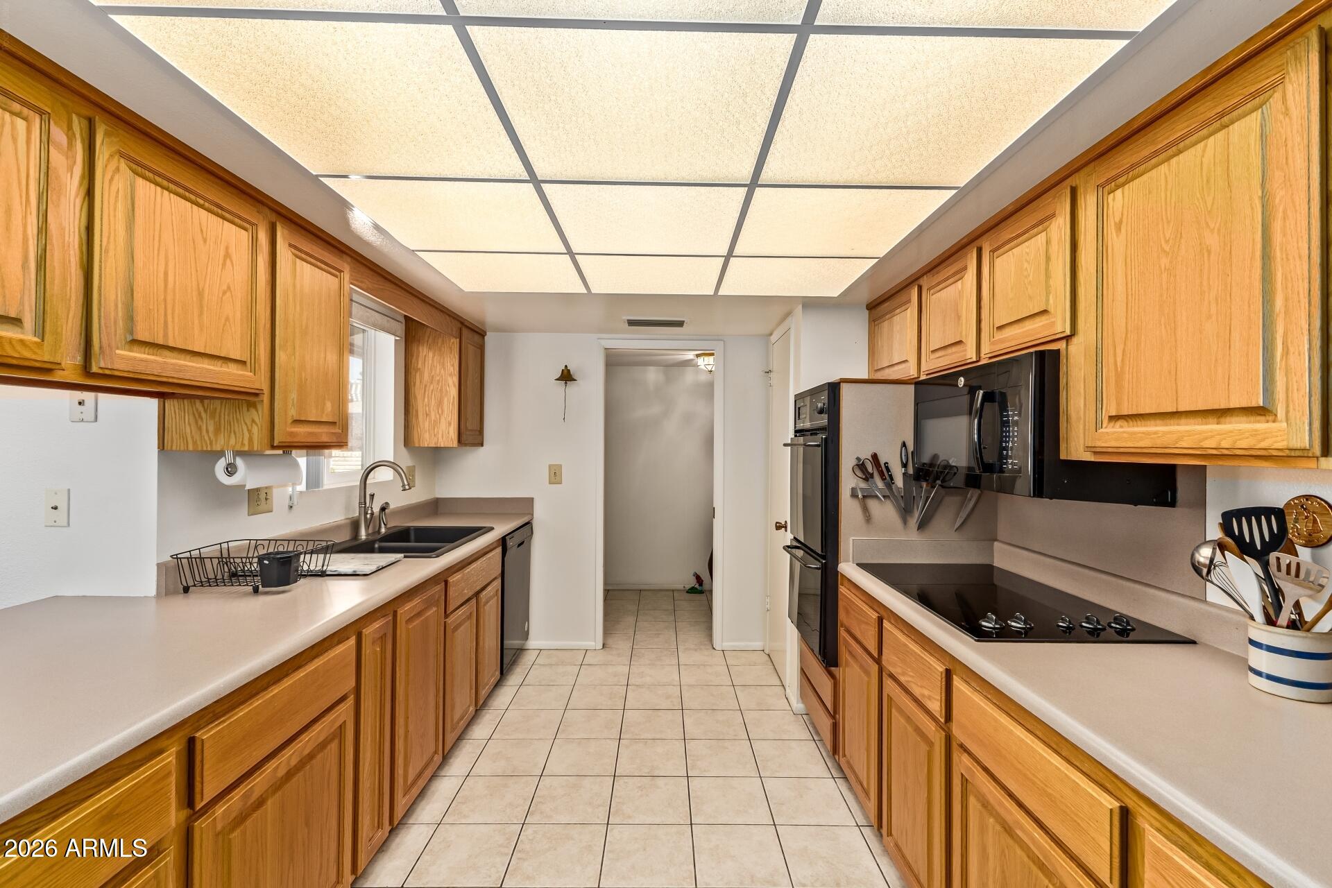 10110 West Royal Oak Road Sun City, AZ 85351 - Photo 15 of 29 15 Royal Oak