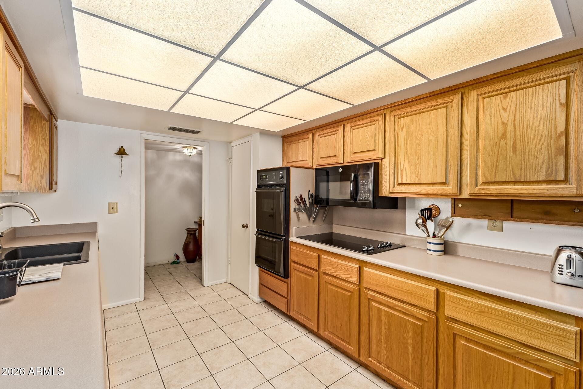 10110 West Royal Oak Road Sun City, AZ 85351 - Photo 16 of 29 16 Royal Oak