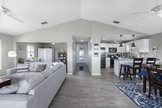 $679,000 | 10574 98th Terrace, Seminole, FL 33772