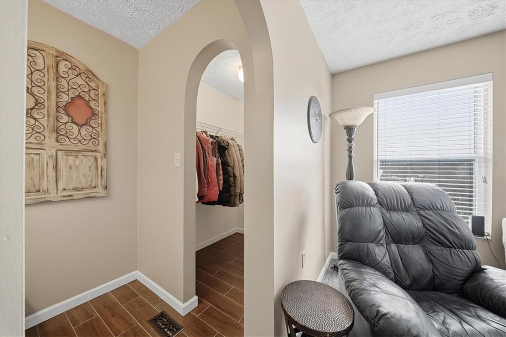 140 Cedar Ridge Drive Monaca, PA 15061 - Photo 19 of 32 a living room with furniture and a window