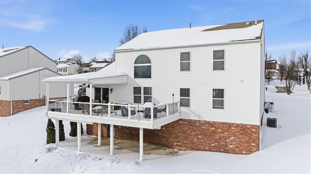140 Cedar Ridge Drive Monaca, PA 15061 - Photo 28 of 32 a view of a white house with large windows