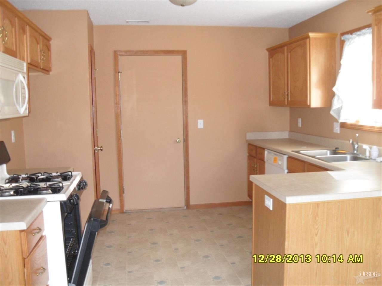 855 Innkeepers Court Waterloo, IN 46793 - Photo 3 of 9 Gallery Image 3