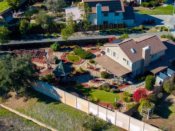 $1,069,000 | 554 Edgewater Avenue, Oceanside, CA 92057