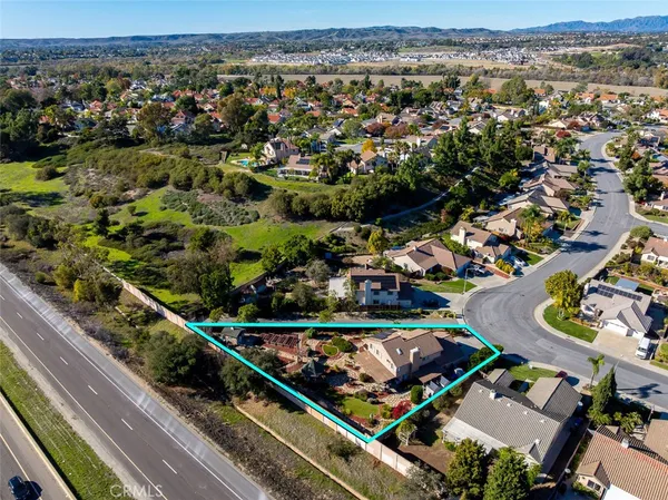 $1,069,000 | 554 Edgewater Avenue, Oceanside, CA 92057