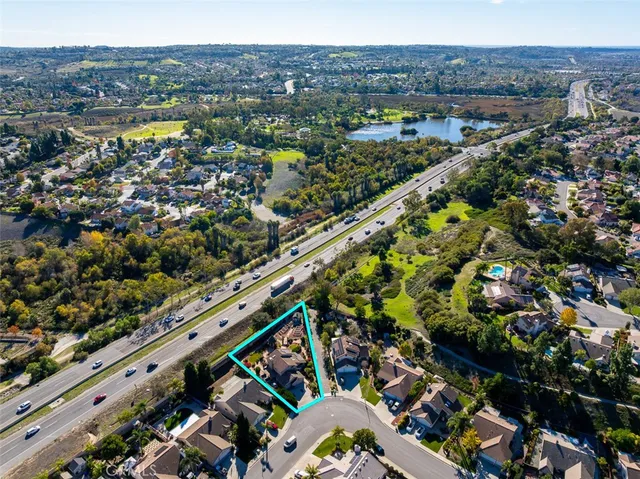 $1,075,000 | 554 Edgewater Avenue, Oceanside, CA 92057