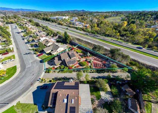 $1,075,000 | 554 Edgewater Avenue, Oceanside, CA 92057