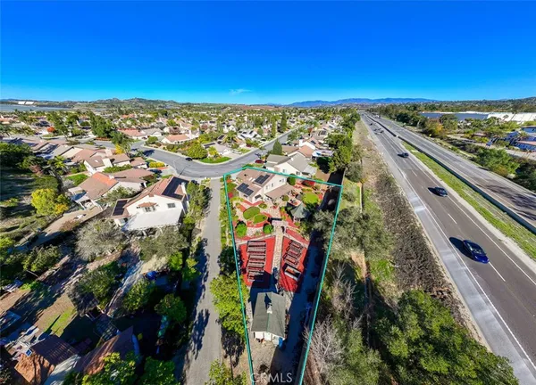 $1,069,000 | 554 Edgewater Avenue, Oceanside, CA 92057