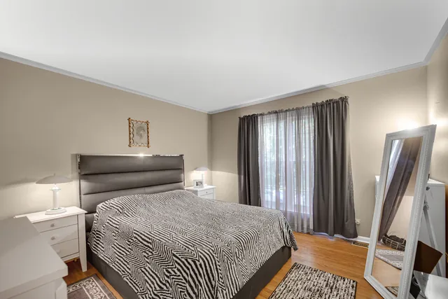 $560,000 | 772 Red Oak Drive, Bartlett, IL 60103