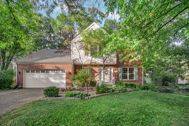 $560,000 | 772 Red Oak Drive, Bartlett, IL 60103