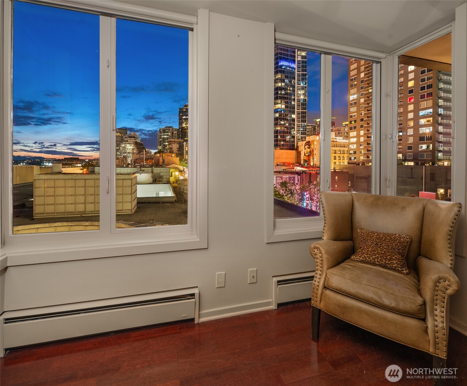 98 Union Street, Unit 810 Seattle, WA 98101 - Photo 10 of 38