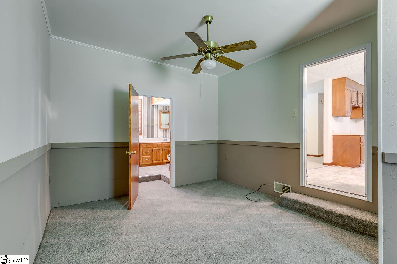 602 Lyman Street Gaffney, SC 29340 - Photo 25 of 34 Gallery Image 25