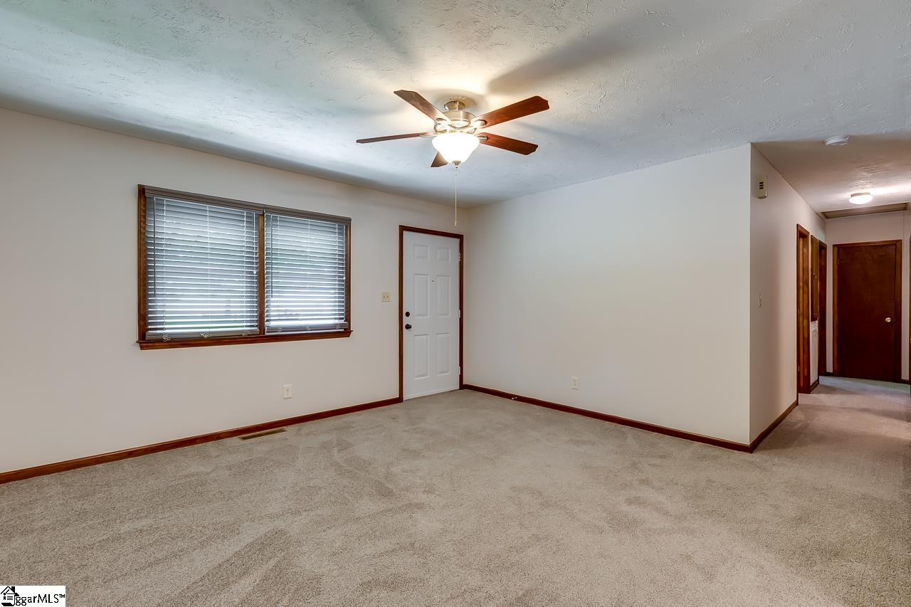 602 Lyman Street Gaffney, SC 29340 - Photo 8 of 34 Gallery Image 8