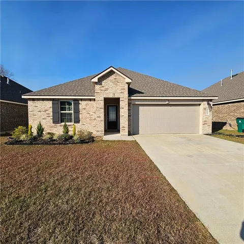 $2,200 | 8084 Olde Town Court, Alexandria, LA 71303