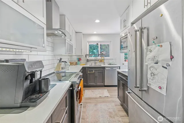 $830,000 | 11005 Crestwood Drive South, Seattle, WA 98178